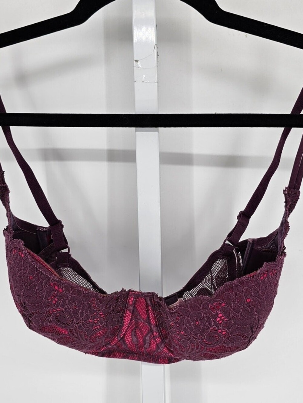 Victorias Secret Womens Sz 34C Padded Push Up Sexy Bra Pink w/ Purple Lace